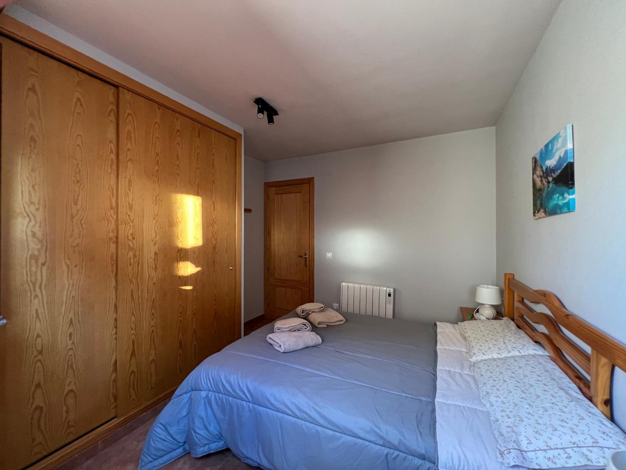 La Vall Apartaments Loft サン・ロレンゾ・デ・モルニス エクステリア 写真